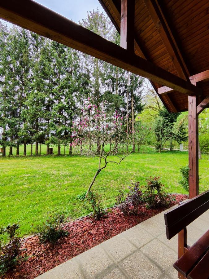 Silent Orchard Vila Naklo Exterior foto